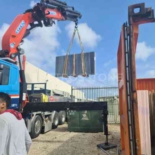 Petros® Stone Logistics Loading of Slabs
